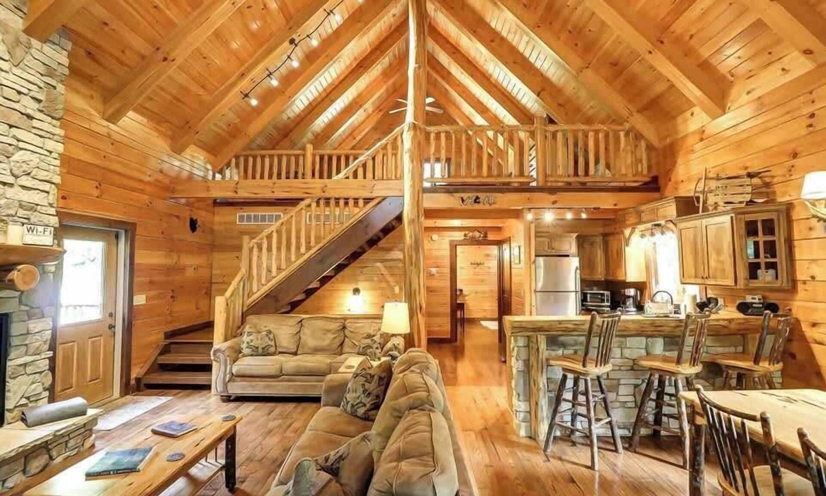 Logan Cabin | Almost Heaven cabin at Trickle Creek
