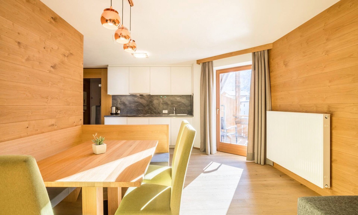 San Vigilio Apartment | Apartment "Rosalpina 3" in the Middle of the Ski Area with Mountain View, Wi-Fi & Balcony
