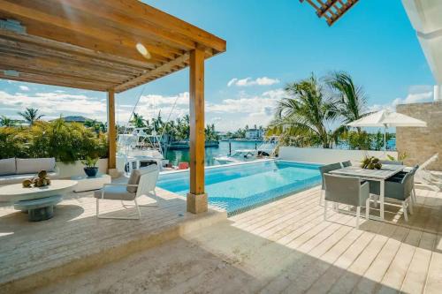 Cap Cana Marina House | Dreamy 4BR Villa in Cap Cana's Marina