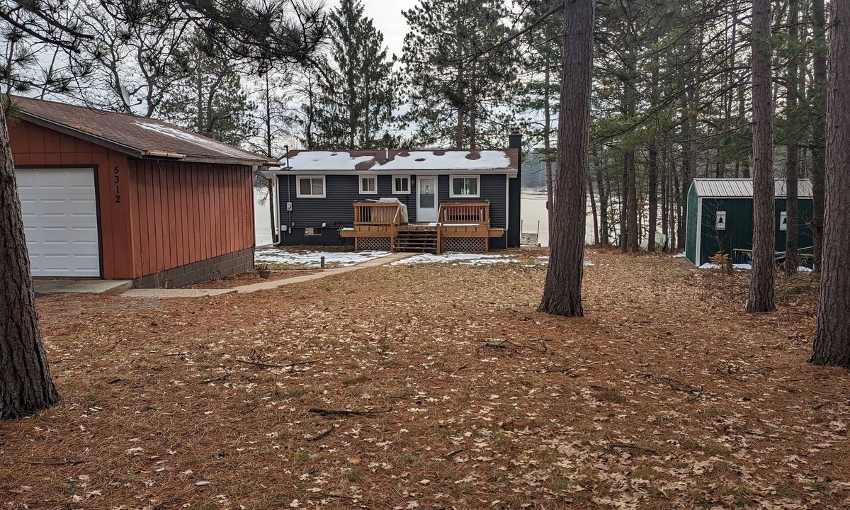 Lewiston House | Moon Lake Waterfront Getaway