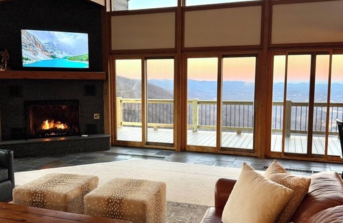 Vesta House | 6-bedroom mountain home with expansive views in Meadows of Dan, VA