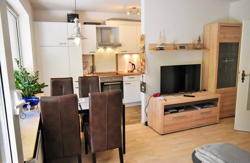 Murwik Apartment | Apartment 'Möwennest Am Twedter Holz' with Balcony and Wi-Fi