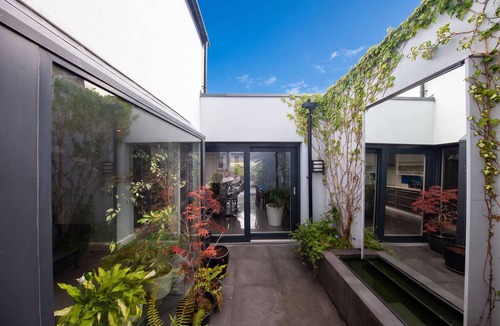 City Centre Dublin House | Carefully Curated Georgian Villa on a quiet street, in the heart of the city!