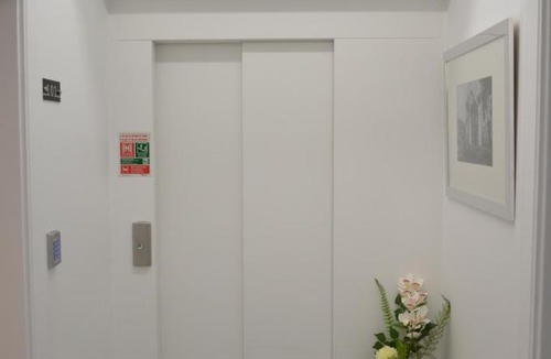 Se Apartment | Edificio Charles 102