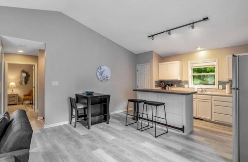 Royal Pines Villa | Fab South Asheville Townhome Hot Tub Pet Friendly