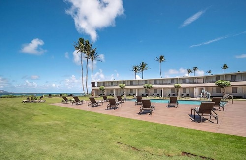 Kahului House | Ideal Spot! Pet-Friendly, Close to Kanaha Pond Wildlife Sanctuary