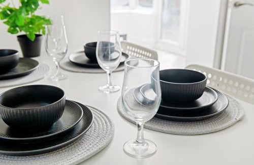 Alfreton Apartment | isimi luxurious 4 bed Modern House. Derby