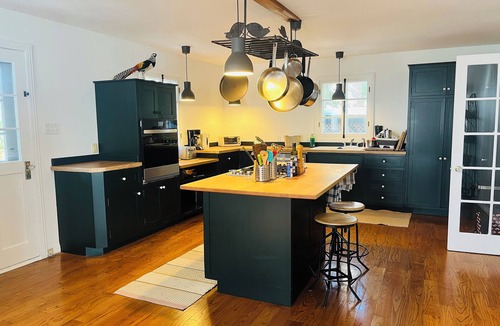 Val David House | Large, quiet house in the heart of the village - For rent by the month!