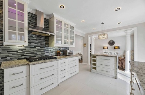 Pickering House | Modern Comforts, Quiet Neighborhood, Free 02 Parking