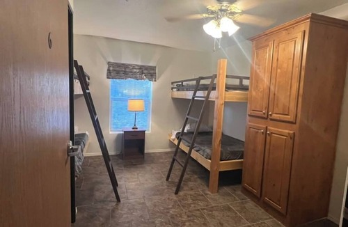 Mayhill Resort | Perfect 8-bedroom cabin in Mayhill @ Sacramento Mountain Retreat