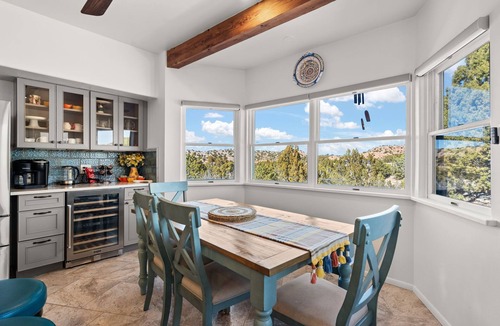 La Tierra House | Private 15 Acres | Hot Tub + Views | Close to Plaza