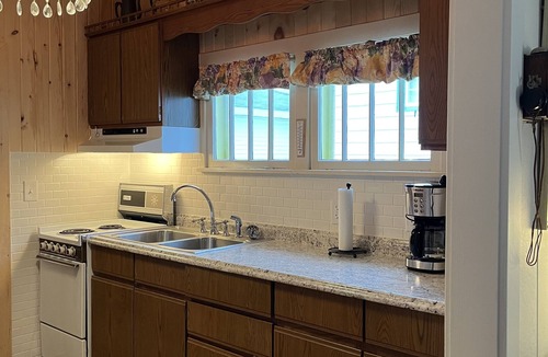 Mackinaw City Cottage | Somewhere in Time Cottage