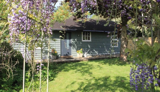1 Bed in Debenham (oc-glah) in Debenham