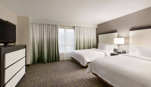 2 Connecting Suites at a Hotel in Newark