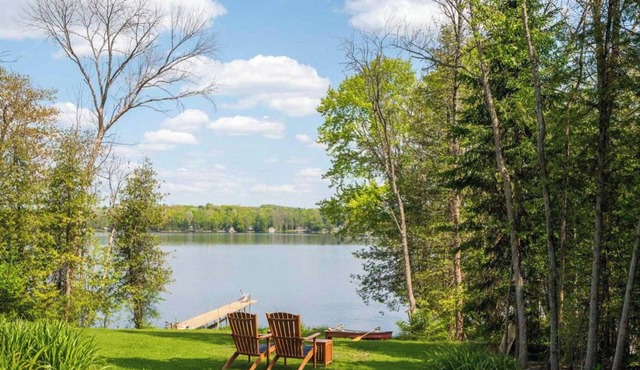 2 lakefront cottages on Shadow Lake with dock and water toys in Coboconk