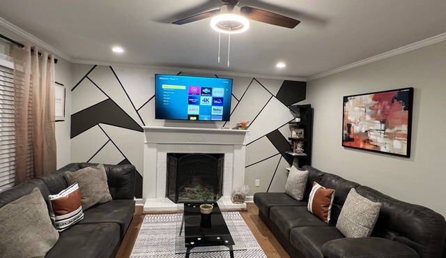 3 bedroom brick ranch in Apex