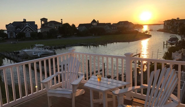 5-6BR, 5BA in Bayside Retreat with Community Pools & Boat Slip in Ocean City