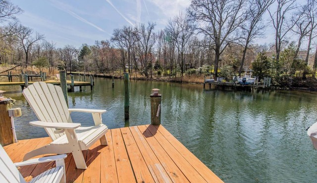 6BR 3 Bath Waterfront Home w/Private Dock & Views in Edgewater