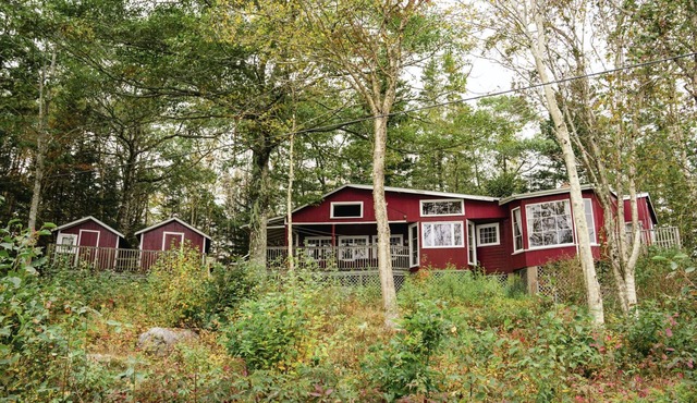 Beach Cottage - Oak Hollow - Hubbards Beach in Hubbards
