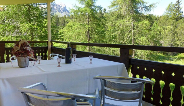 Beautiful apartment for 4 guests with WIFI, TV, balcony and pets allowed in Promontogno