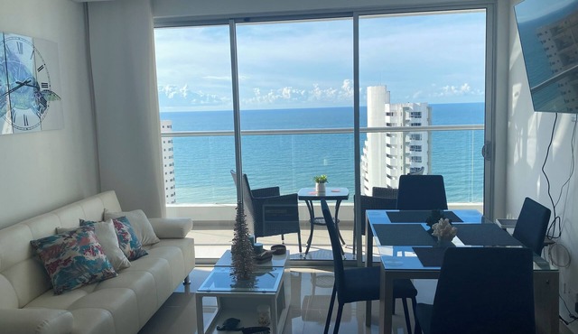 Beautiful condo with views of the beach in Cartagena