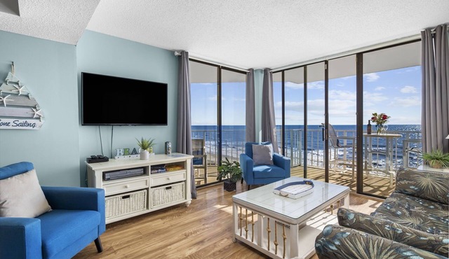 Beautiful Ocean Front 5th Flr Condo in North Myrtle Beach