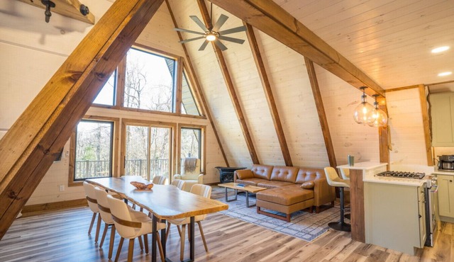 Blue Ridge Parkway Chalet in Floyd