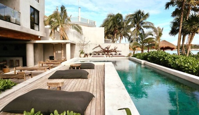 BT Homes · Elegant beachfront with pool in Tulum