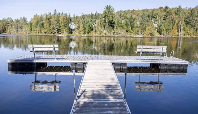 Edge of Lake Walfred - Spa - Mistral Club Walfred in Sainte-Marguerite-du-Lac-Masson