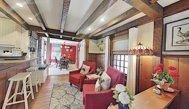 Cape Cottage in Hyannis