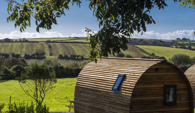 Cosy Rural Cabin in the Cornish Countryside in Helston