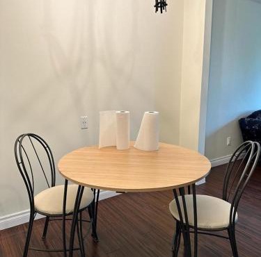 Cozy & bright private one-bed rm in Edmonton