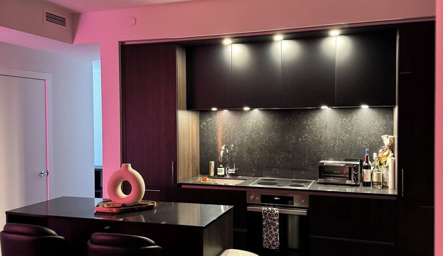 Cozy Downtown Toronto Condo in the heart of the Entertainment District in Toronto