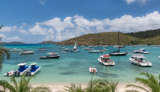 Cruzen Blue: Beautiful One Bedroom/One bathroom at Grande Bay Resort in Cruz Bay