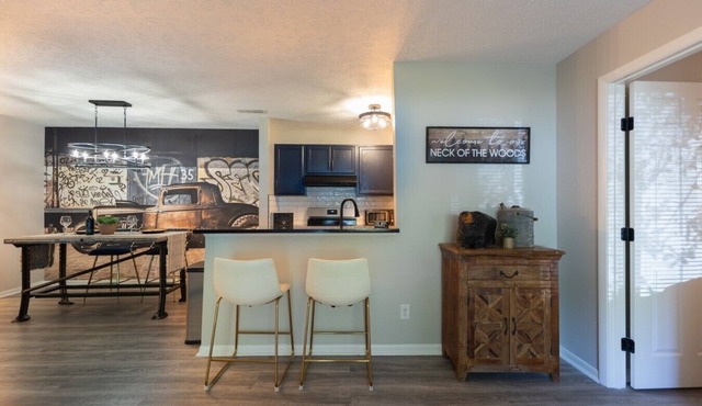 Dakmel Terrace Retreat in Southgate
