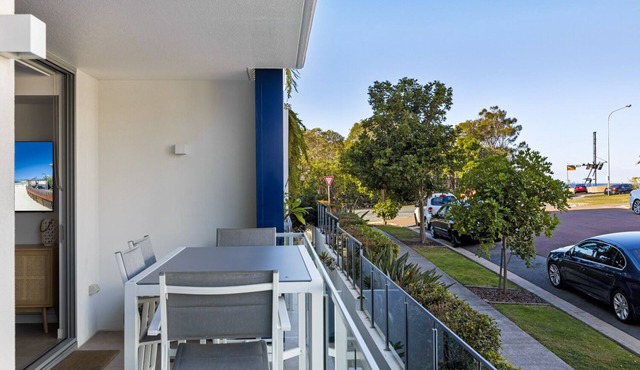 Elysee Beachside 1 Bedroom Apartment in Sunshine Coast