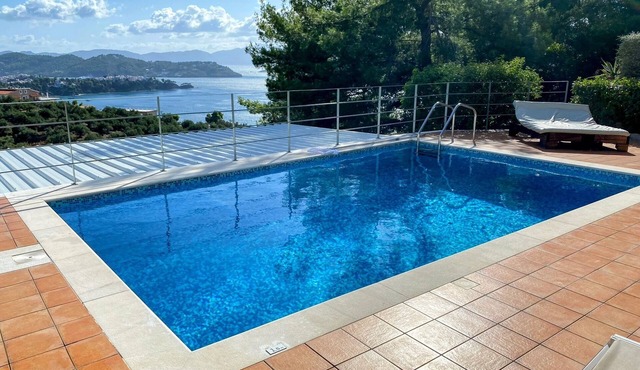 EUROPA,2BR,2BTH VILLA WITH PRIVATE POOL AND STUNNING SEA VIEWS in SKIATHOS