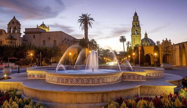 Explore Harbor Island! 2 Family-friendly Units w/ Free Breakfast, Great Location in San Diego