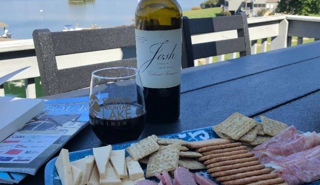 Fall is a great time for a relaxing getaway at Birds Eye View, Bernard's Landing in Moneta
