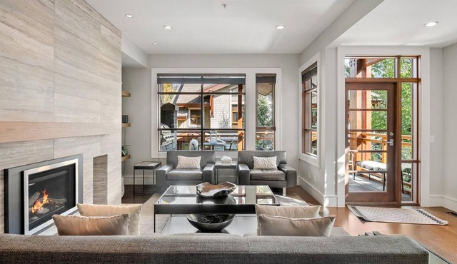 Fitzsimmons Walk 39 | Walk to village, hot tub, modern, flexible bedding in Whistler