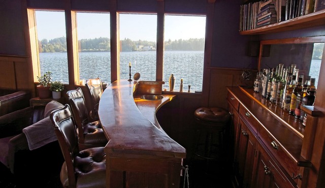 Floating Bed & Breakfast in ucluelet