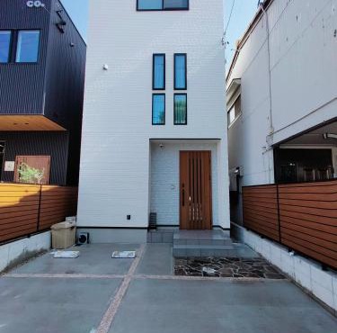 FunHome黒川-一棟貸切 浴室2つ 駐車場2台 Netflix 駅徒歩4分 in Nagoya