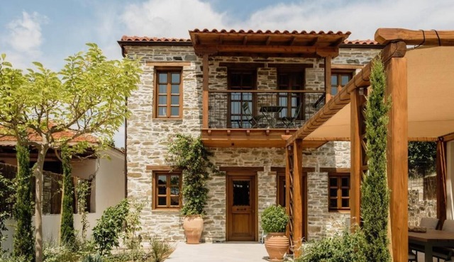 Galetso Stone Villa by Still Collection in Νικήτη