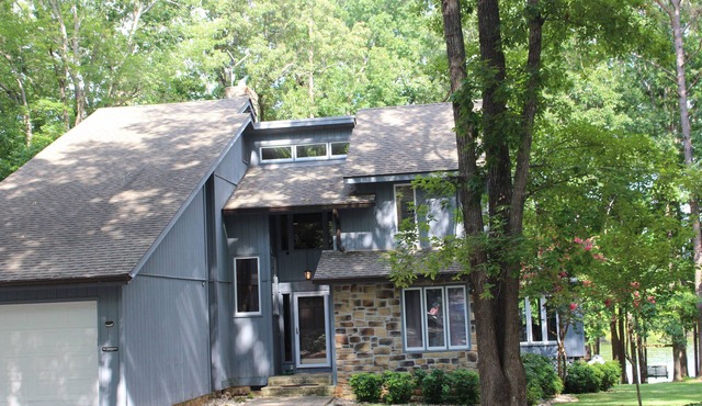 Gorgeous Lakefront Home on KERR LAKE located in Merifield Acres, Clarksville, VA in Clarksville
