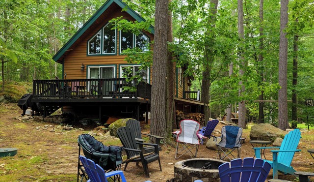 High Peaks Hideaway - minutes from Whiteface Mt! in Jay