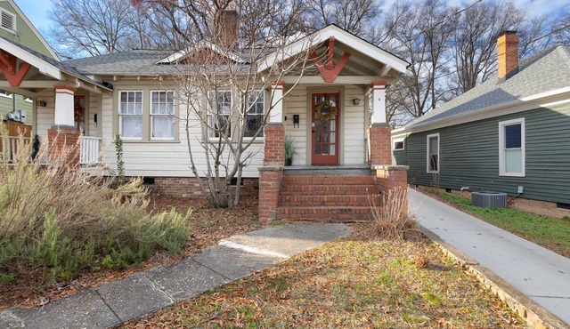 Historic Duplex with Patio in Durham