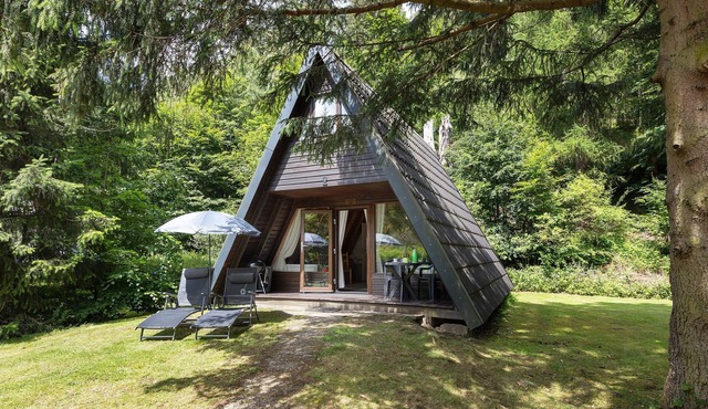 Holiday Home 'Ferienhäuser Am Waldschlößchen' with Mountain View, Private Terrace & Garden in Langelsheim