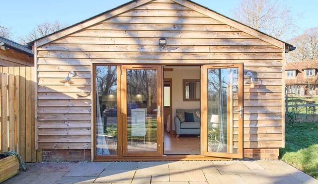 Host & Stay | Cobnut Barn in Bonnington