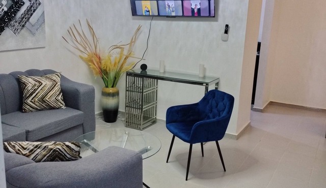 Humble/affordable apt minutes of driving distance of interesting destinations. in La Vega