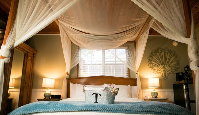 J Patrick Inn in Cambria